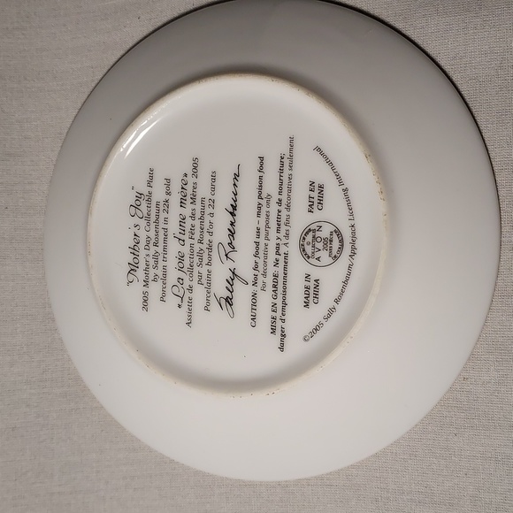 Vintage 2005 Avon Mother's Day Plate - Picture 4 of 5